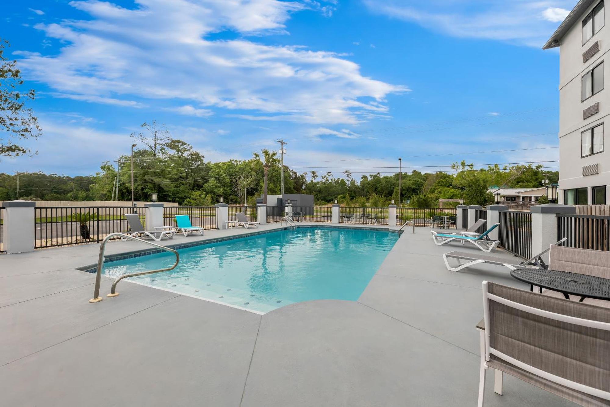 Spark By Hilton Ocean Springs Biloxi