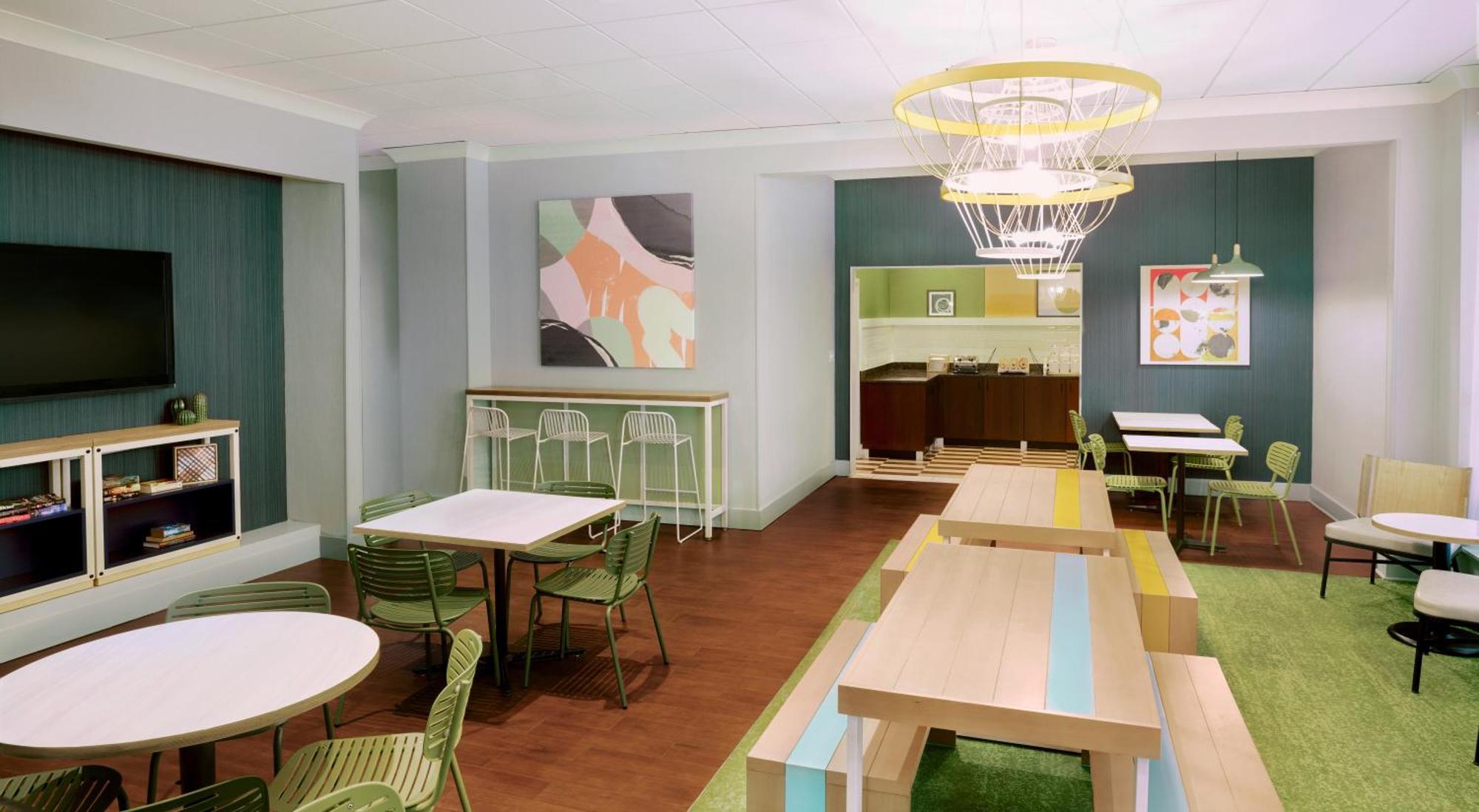 Spark By Hilton Ocean Springs 3*
